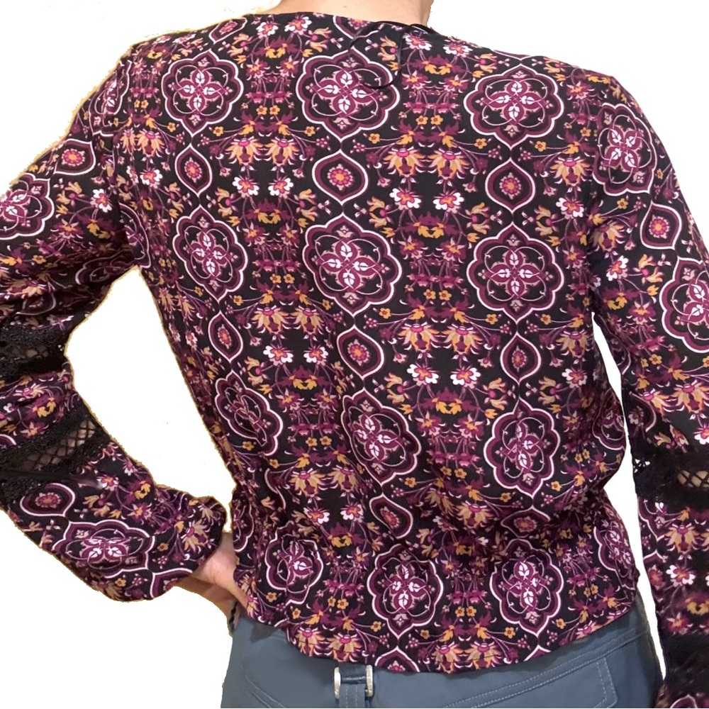 NEW💕 Floral Lace-Trimmed Lace up Puff Long Sleeve Ruffled Peplum V neck Top - Picture 4 of 4